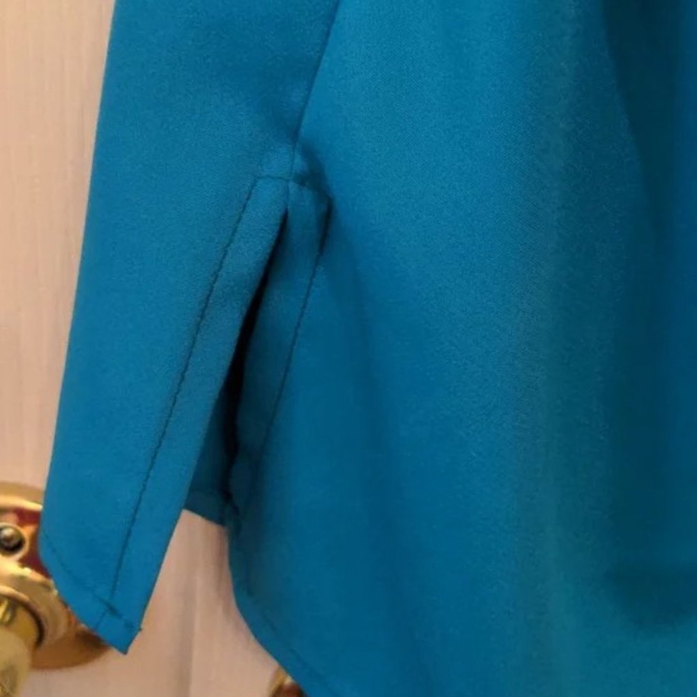 SK & Company Turquoise Button down Blouse - Picture 5 of 6